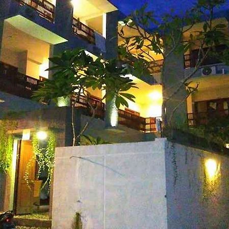 Reddoorz At Kerobokan Seminyak 2 Exterior photo