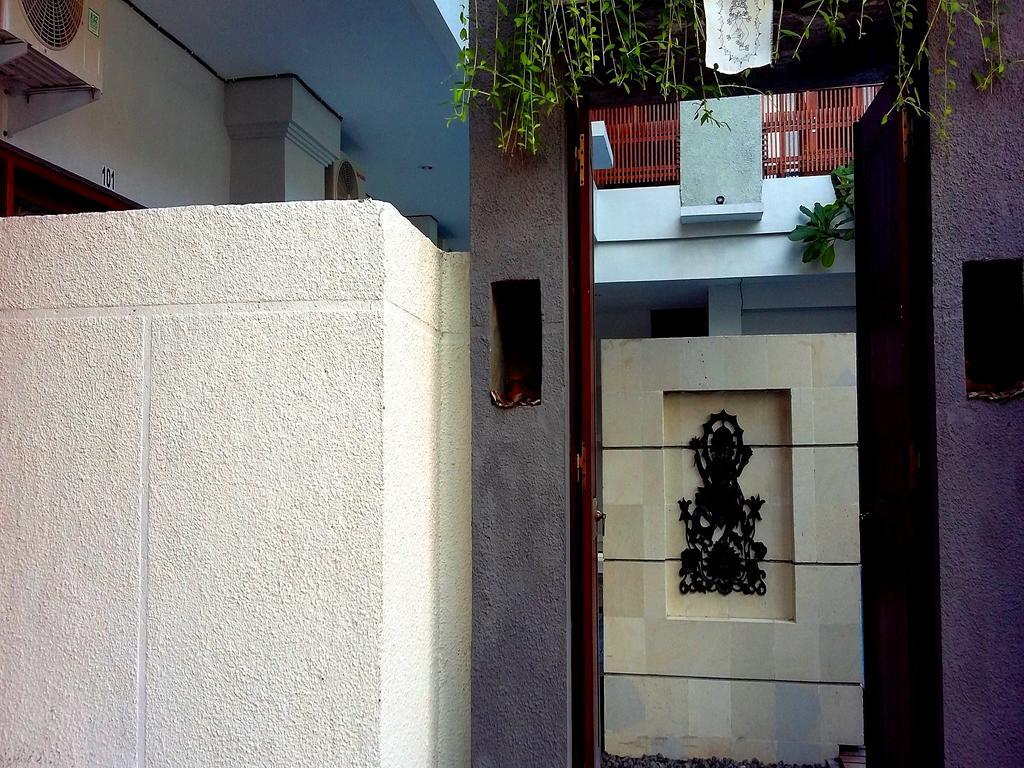 Reddoorz At Kerobokan Seminyak 2 Exterior photo